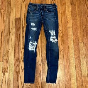 Dark wash ripped American eagle skinny jeans 0 short